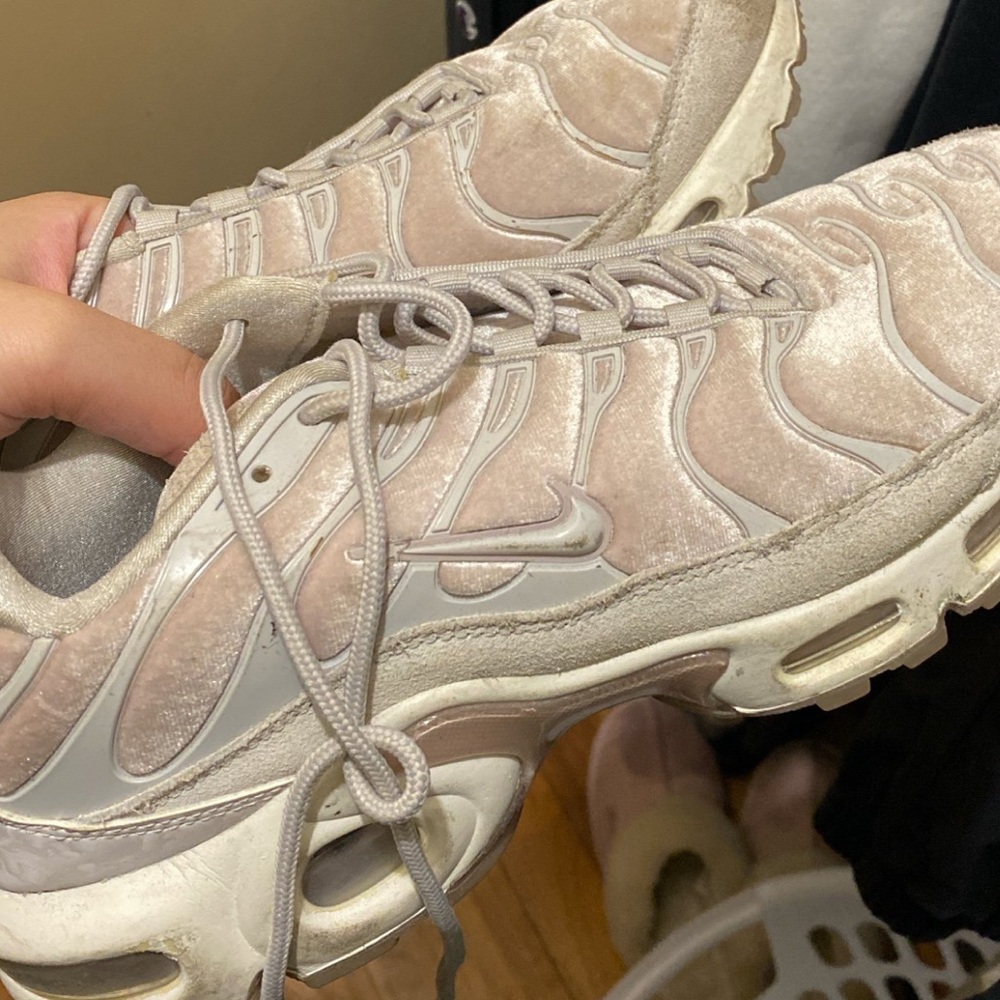Velvet Pink Tns Discontinued - Picture 2 of 3